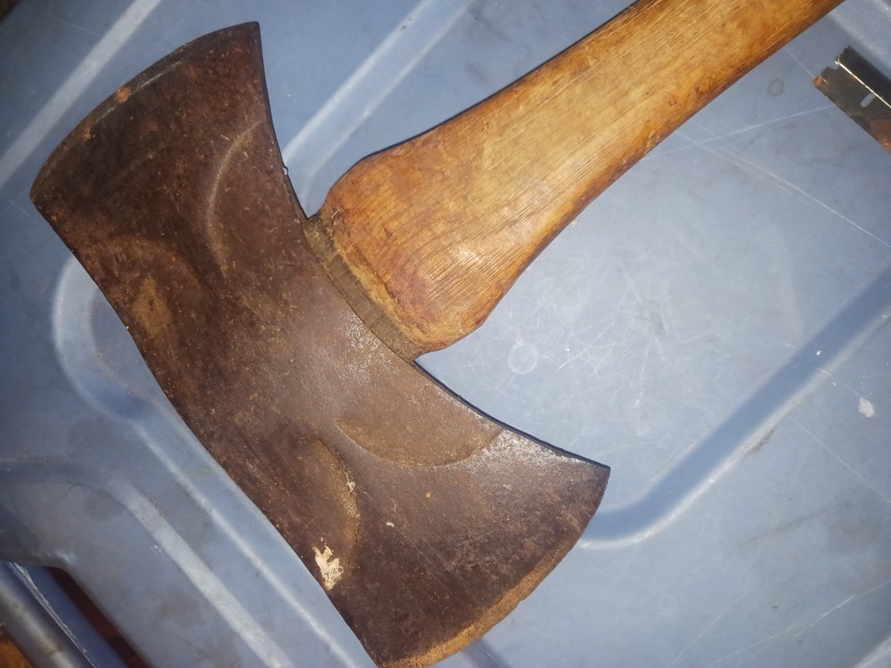 Vintage True Temper Kelly Perfect Phantom Bevel Axe Head And Handle
