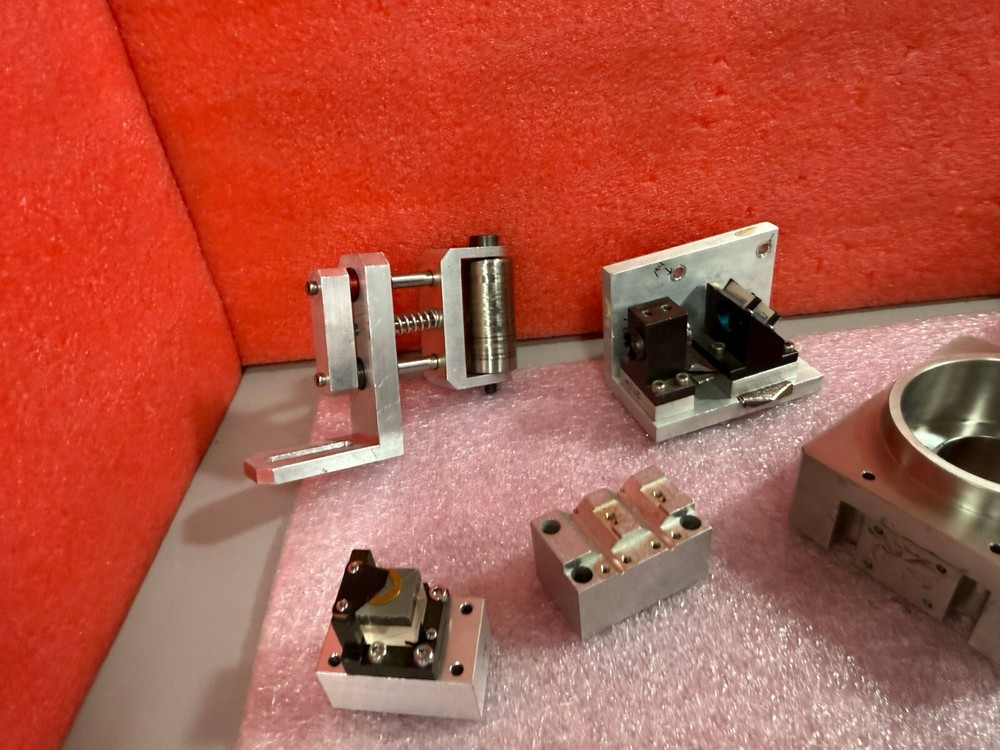 ASSORTED LOT NIKON INTERFEROMETER FLUORESCENCE FILTER CUBE NSR ASSEMBLY