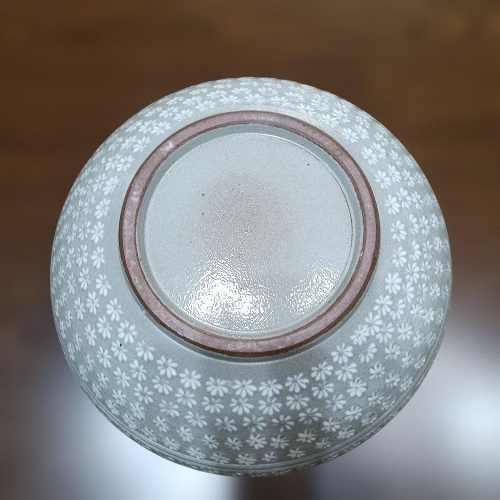 Tea Utensils Large round y with white flower pattern