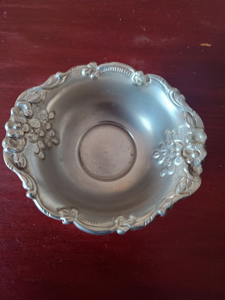 Solid Silver Indian Puja bowl Vintage marked Silver 37g Beautiful condition