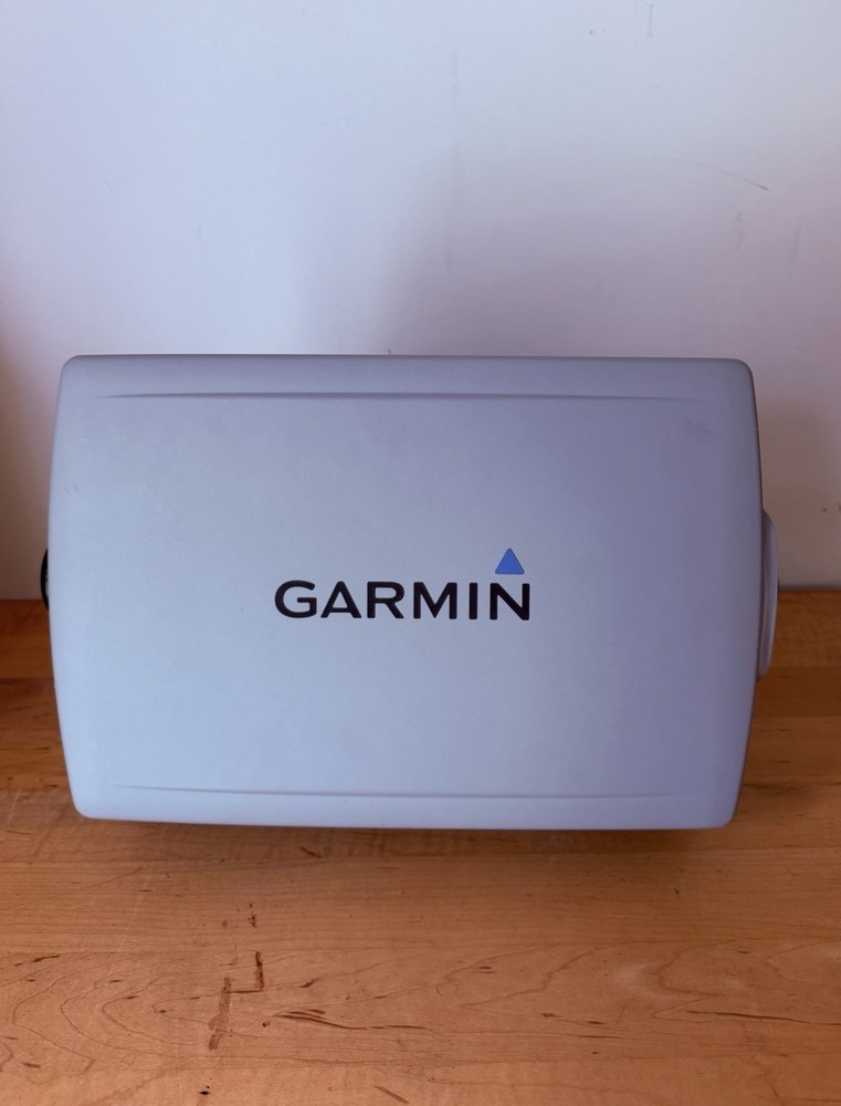 Garmin GPSMAP 4210 GPS Chartplotter MFD with Cover, Cables & Bracket