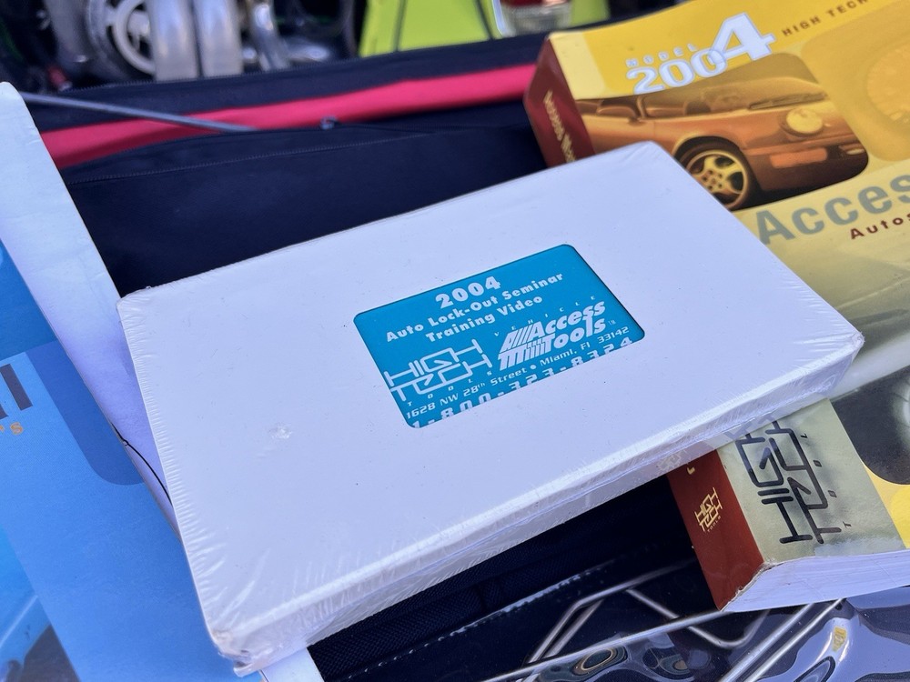 2004 High Tech Vehicle Access Super Pro Tools Kit Complete With Manuals & VHS