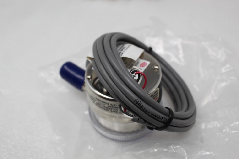 Scott IPT122 Indicating Pressure Transmitter 0-100 PSI IPT TYPE 9