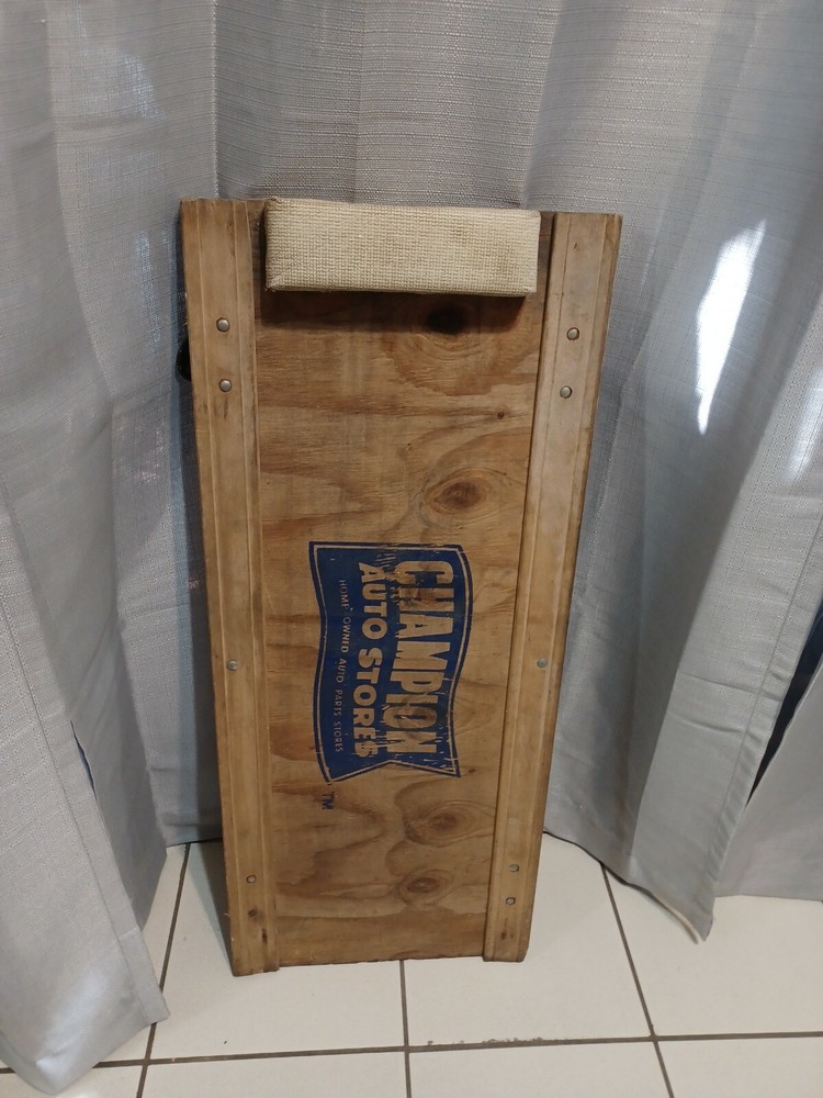 Extremely Rare Vintage CHAMPION  AUTO Creeper Wooden Auto Creeper
