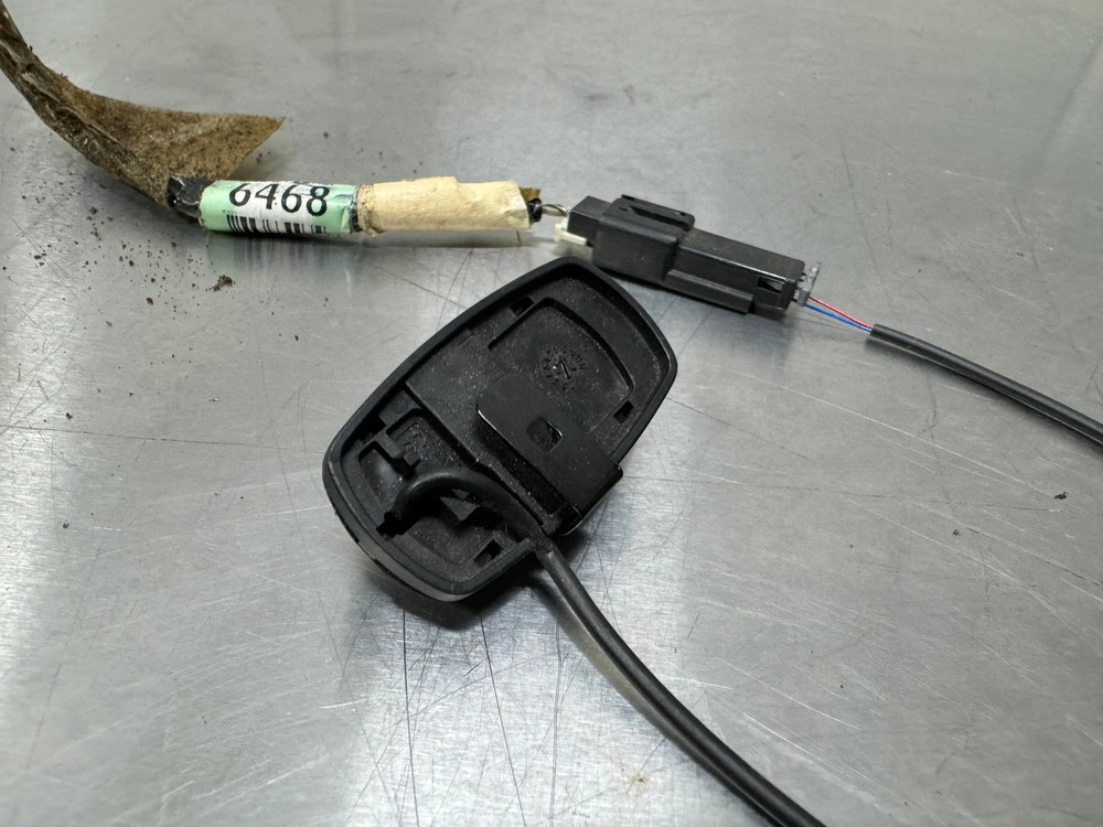 2003 CADILLAC ESCALADE MICROPHONE OEM #L17