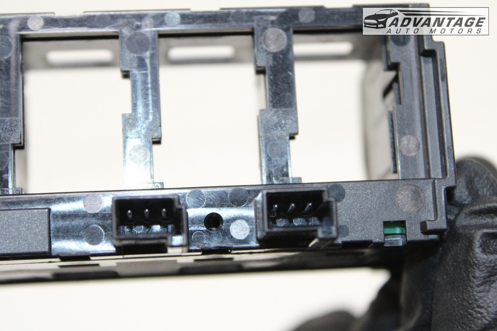 2018-2024 FREIGHTLINER CASCADIA 126 DASHBOARD ROCKER SWITCH PANEL BRACKET OEM