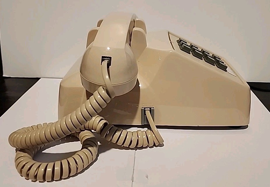 Cortelco 250044-VBA-20MD Single Line Desk Telephone - Ash - Untested