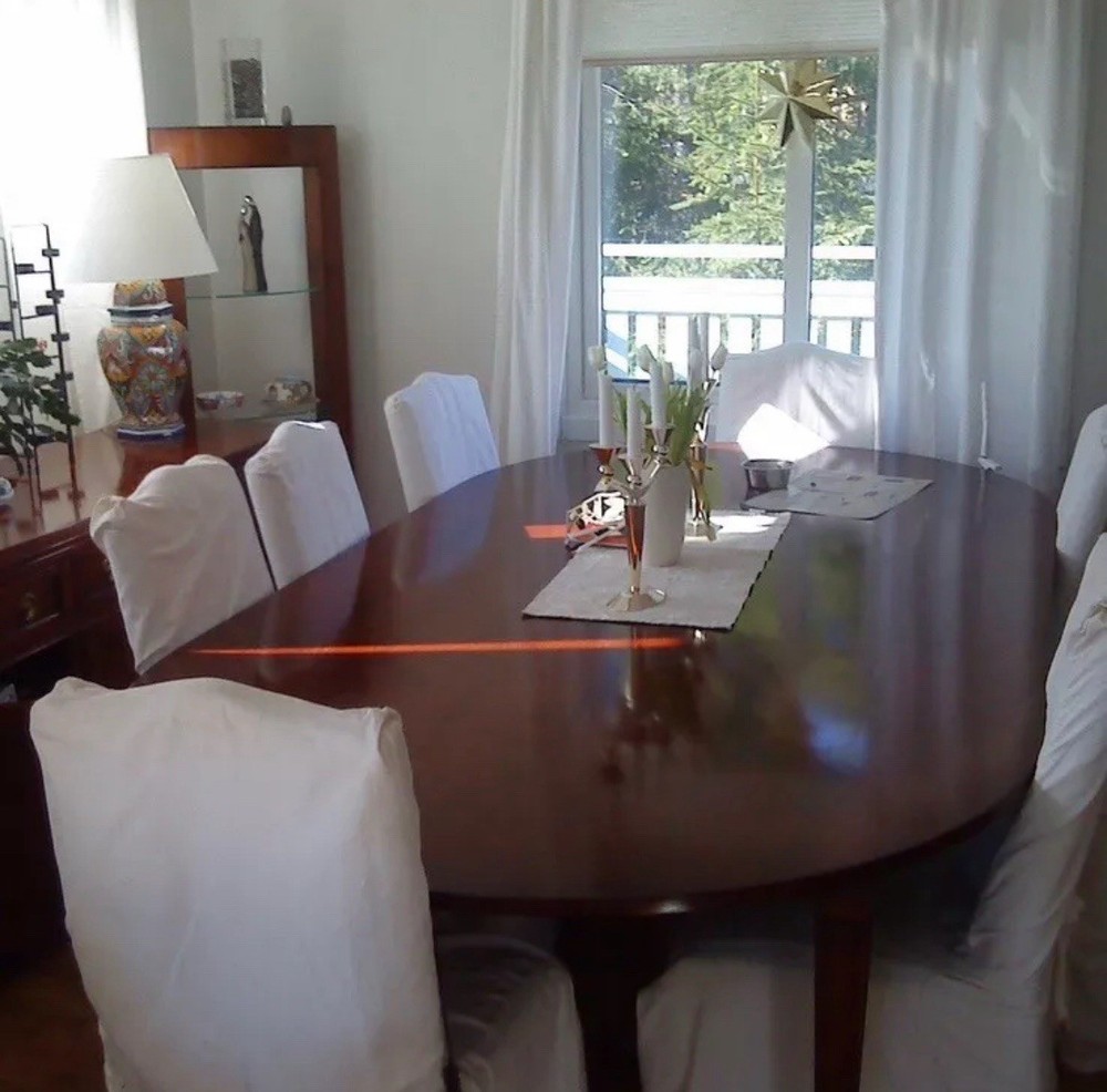 British Classic Solid Wood Dining table set