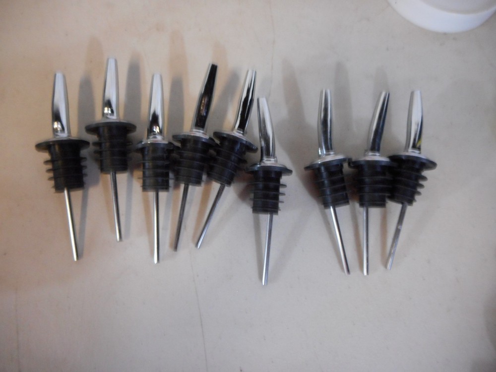 LOT OF MISC BAR/RESTAURANT ITEMS