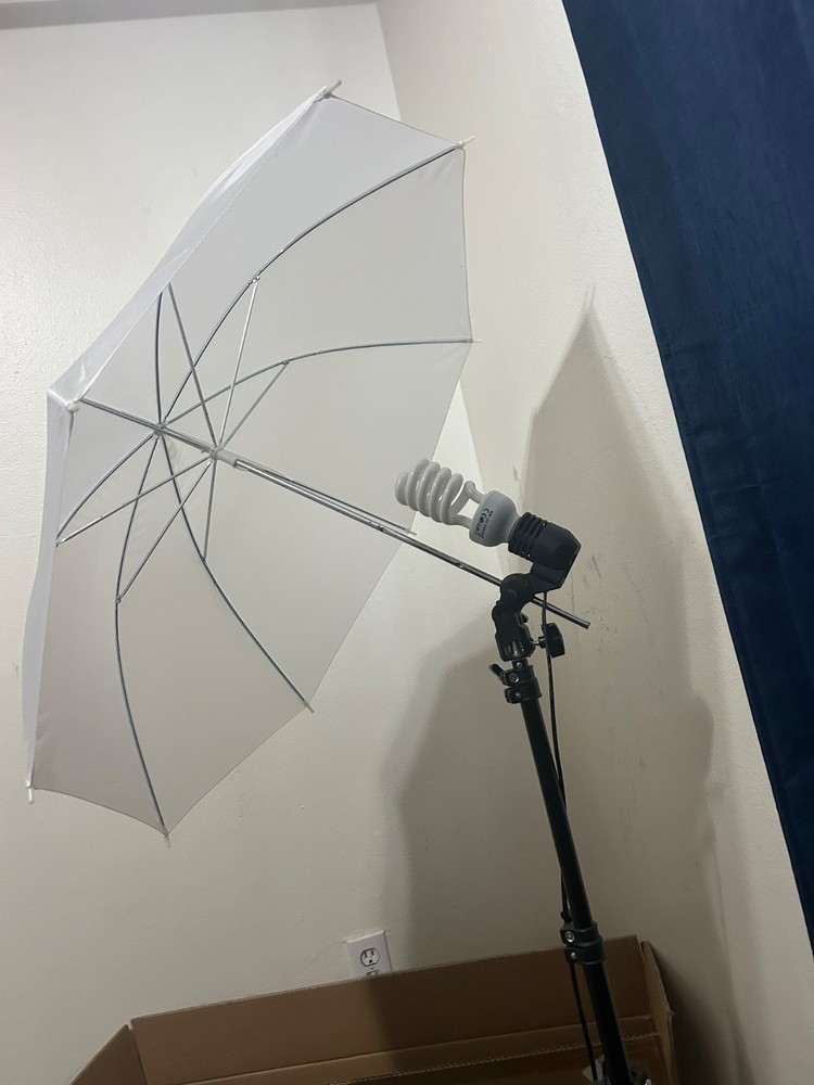Photography Backdrop Studio Lighting Kit. Lightly used. Some items never used