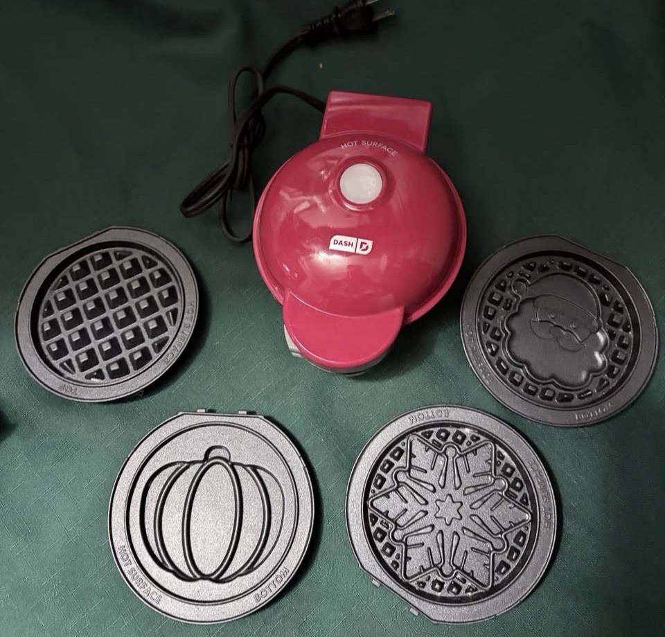 DASH Mini Waffle Maker With 4 Decorative Plates