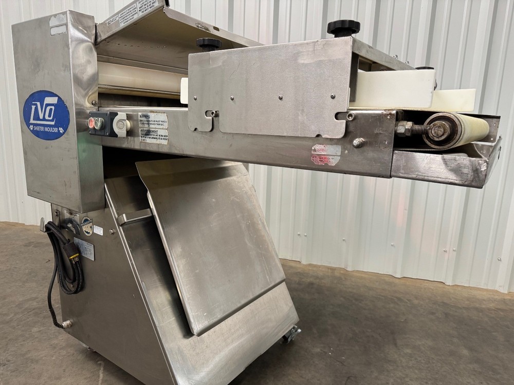 LVO SM24 24" Dough Sheeter