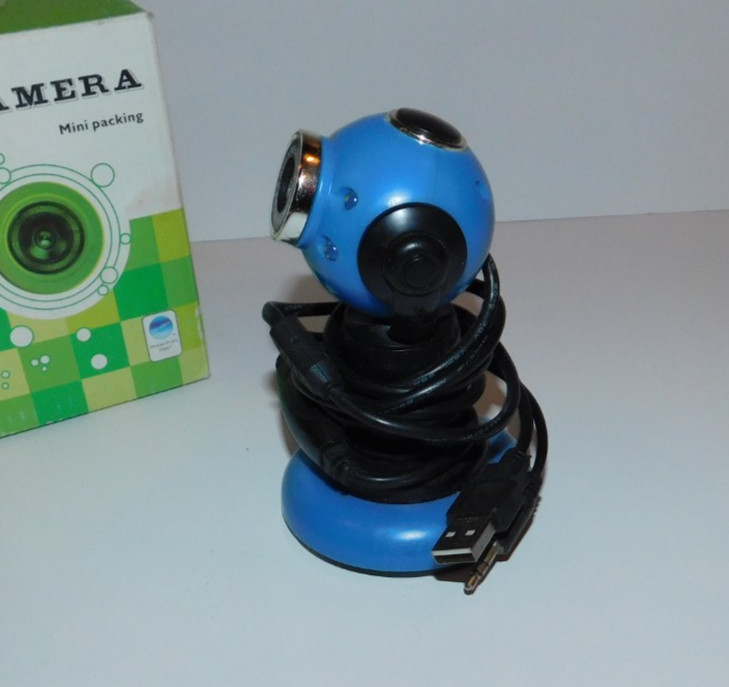 NICE PREOWNED PC COMPUTER CAMERA MINI PACKING