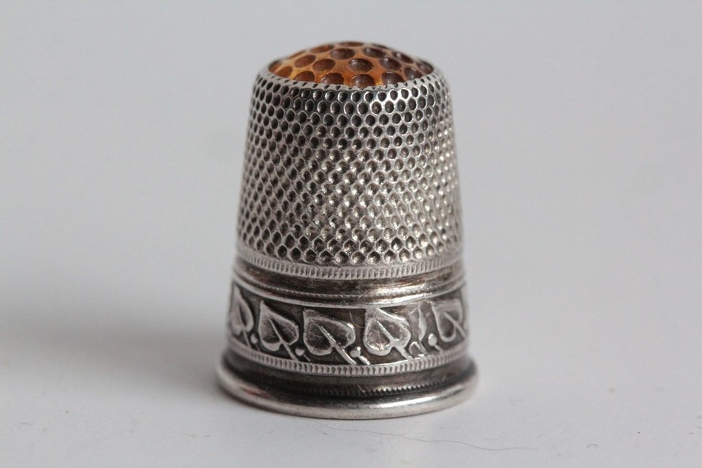 Silver thimble (75731)