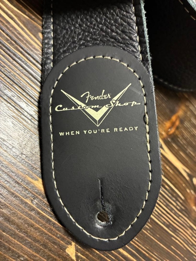 Fender Guitar Strap Comfort Vintage Style Adjustable Accessory black E861