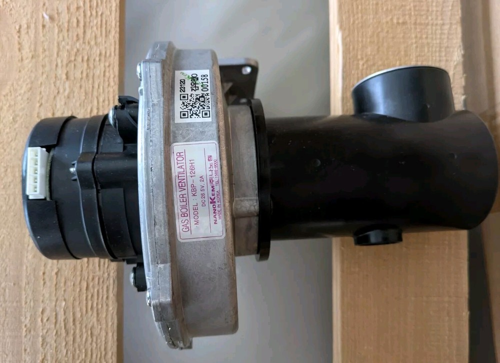 BRAND NEW Gas Ventilator Draft Inducer FT1862 For Laars FT 80 Series Boiler