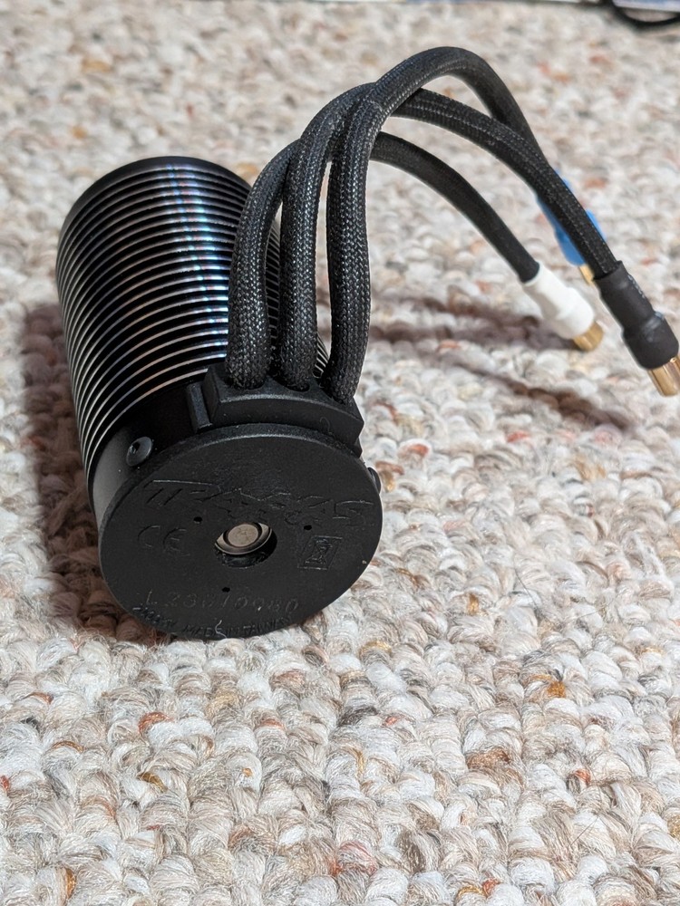 Fit Traxxas Maxx Slash 102076-4 2000KV Brushless Motor