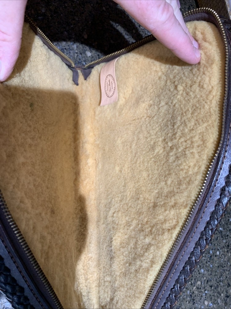 HAND CRAFTED TOOLED LEATHER Gun Case
