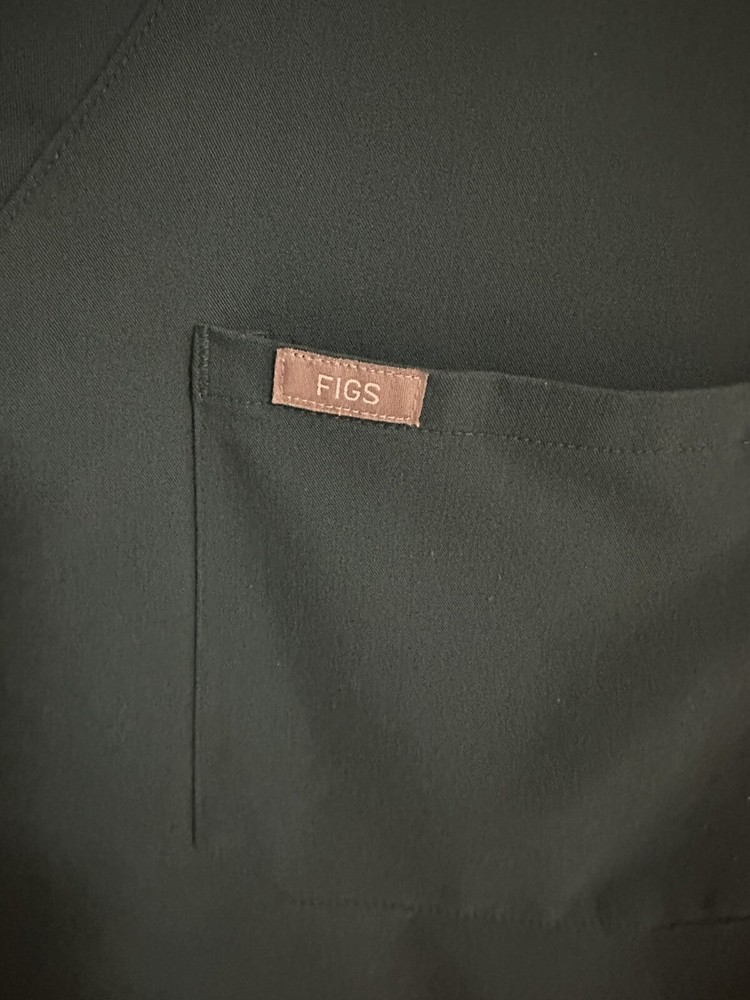Figs Scrubs Top Women’s Size L