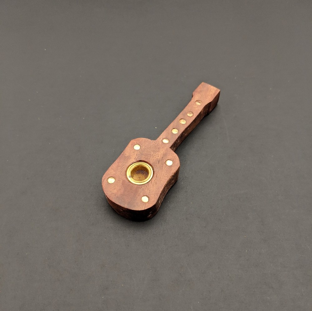 1 wood guitar pipe