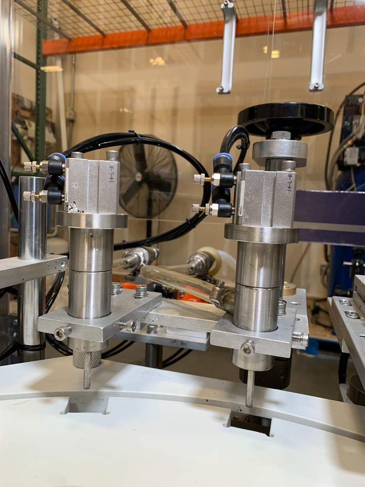 Automated Filling and Capping machine