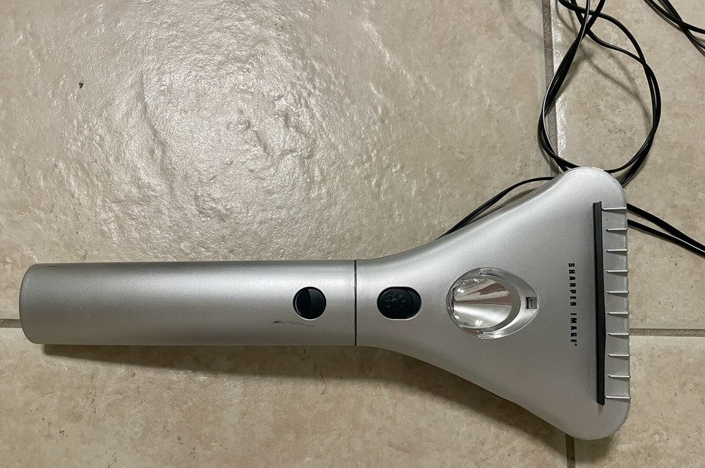 SHARPER IMAGE HEATED ICE SCRAPER 810022140079 MSRP $49.99 Car Windshield Scraper