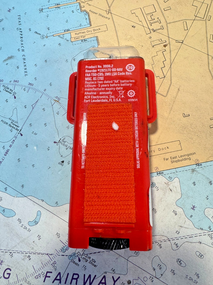 ACR FIREFLY 3 WATERBUG High Intensity Emergency Rescue Strobe Survival Light
