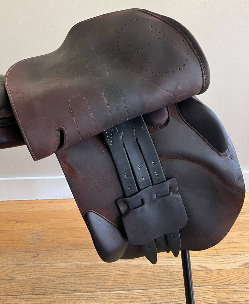 Hermes Cavale II Jumping Saddle- Custom Leather Colors