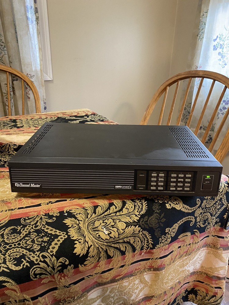 Channel Master VideoCipher II VC2100E Satelite Descrambler / Reciever Untested