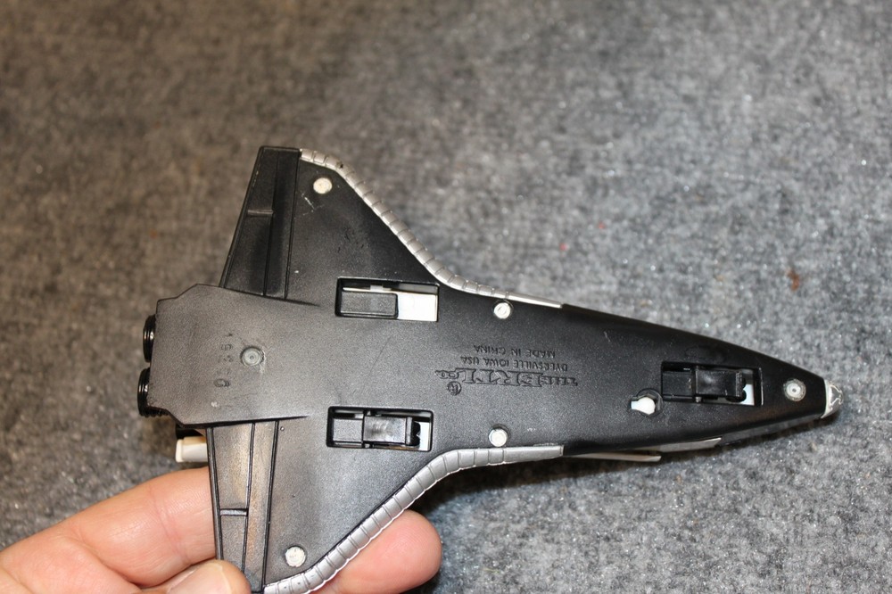 ERTL NASA Space Shuttle Model Die Cast 7" Payload doors open USA
