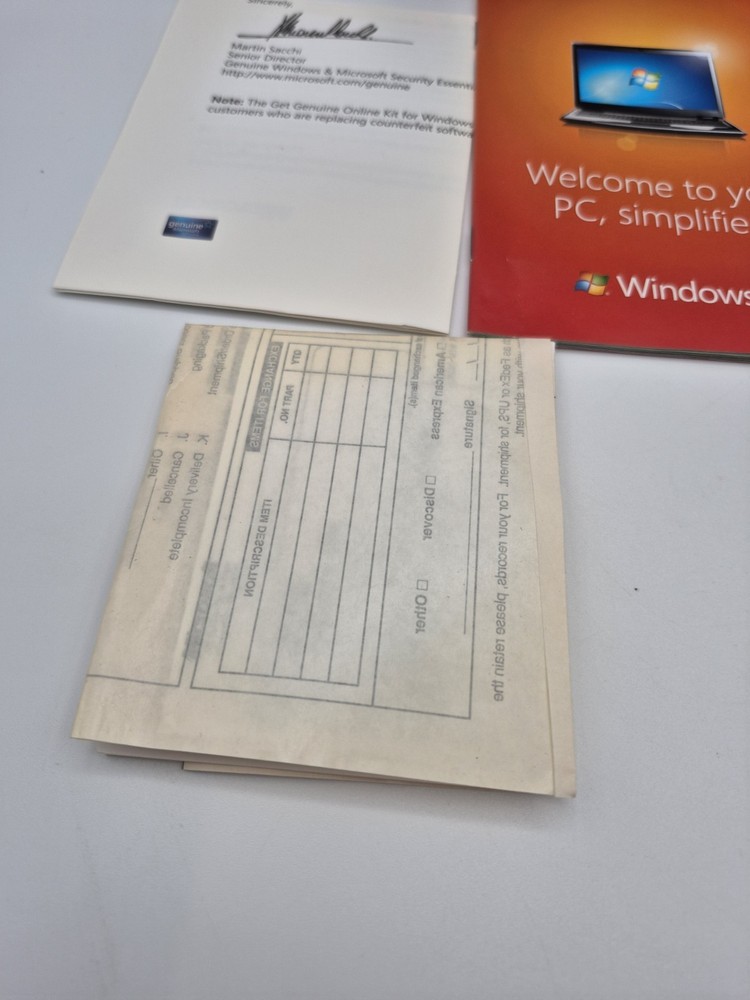 Microsoft Windows 7 Professional 32 Bit and 64 Bit Discs Genuine Online Kit