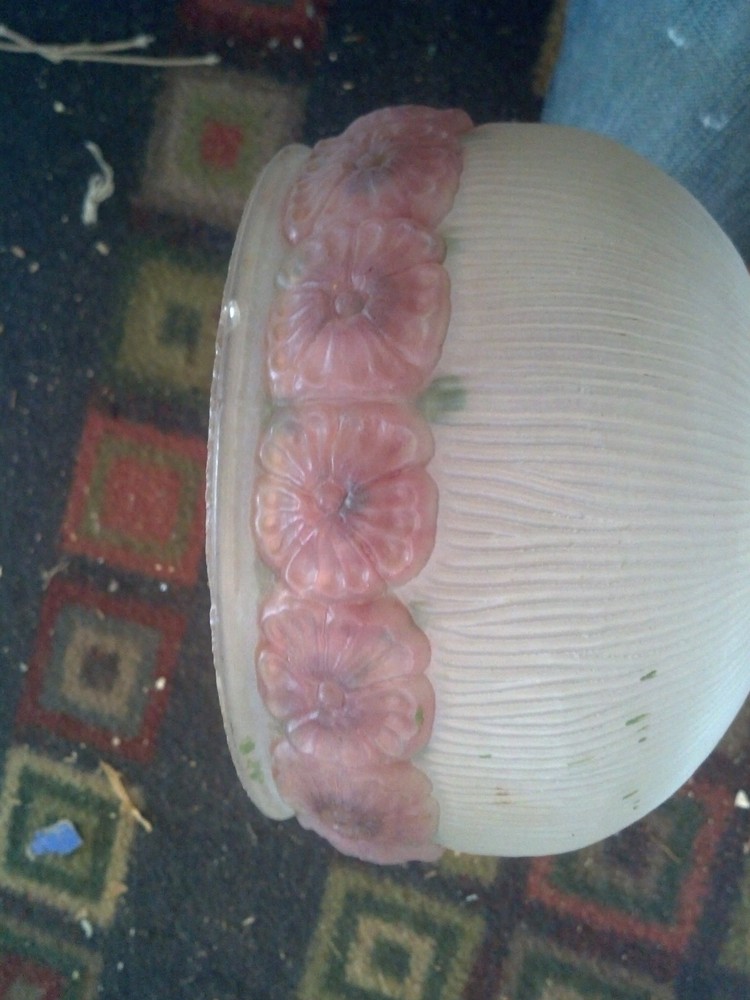 small cute original painted ribbed cast shade (LT 284)