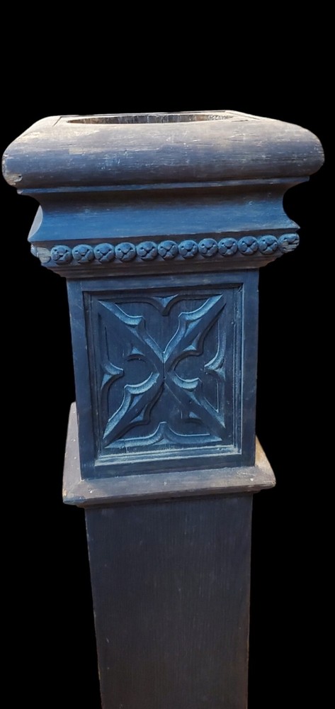 Quatrefoil Newel Post GAM0250
