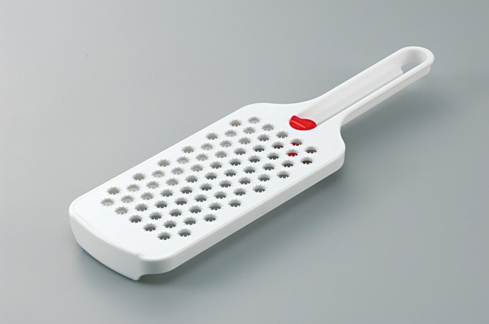 INOMATA White Large Radish Grater