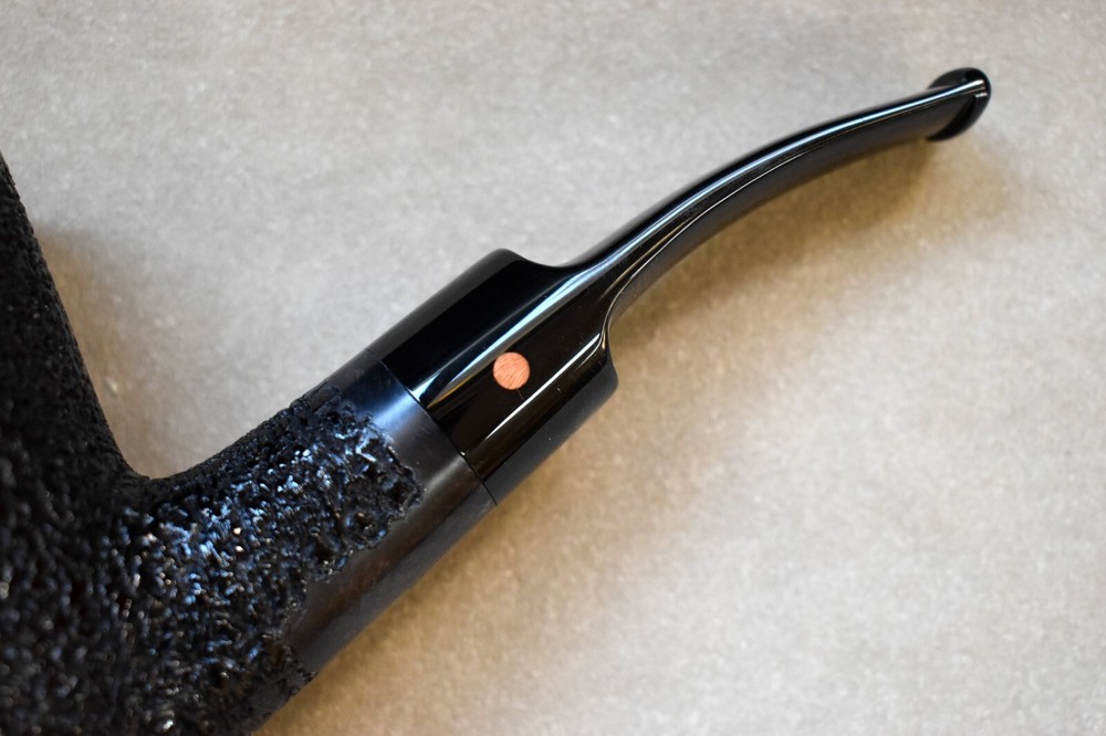 Moretti Pipe Huge Super Magnum Black Rusticated Freehand