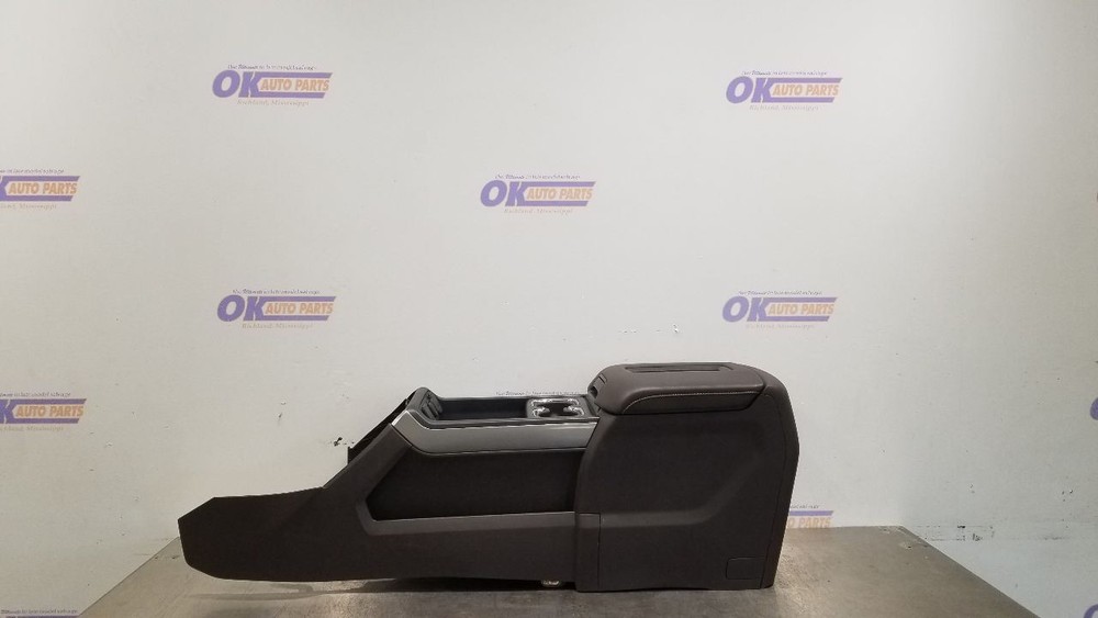 18 CHEVY SILVERADO 1500 FRONT CENTER FLOOR CONSOLE ASSEMBLY BROWN