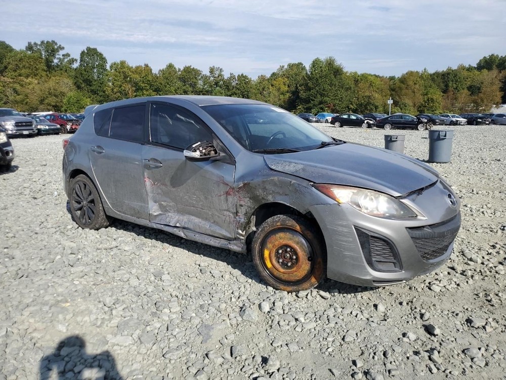 3 2010 Glove Box 4883126