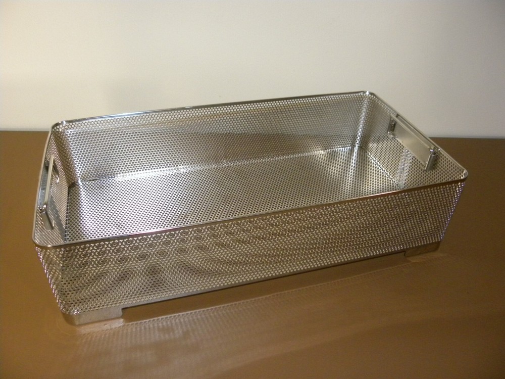 V. Mueller Genesis CD3-9CDL 23"x12"x9" Solid Sterilization Container w/ Basket