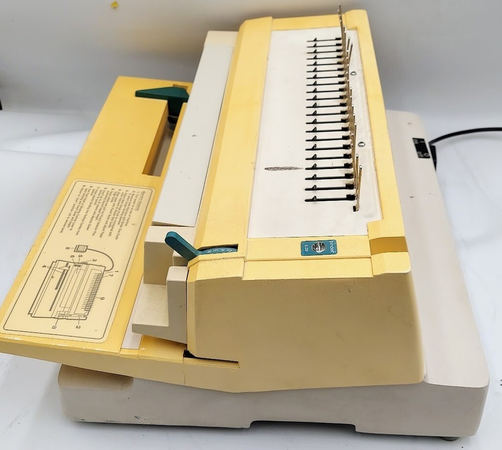 GBC Binder Model 470KM