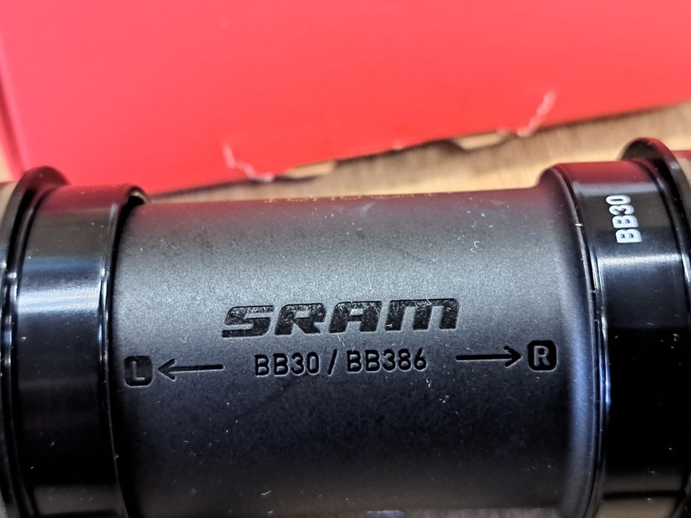 SRAM Dub BB30 Bottom Bracket / New in Box