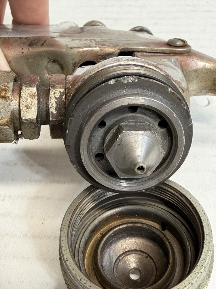 DeVilbiss JGA Spray Gun Conventional Air Paint Untested