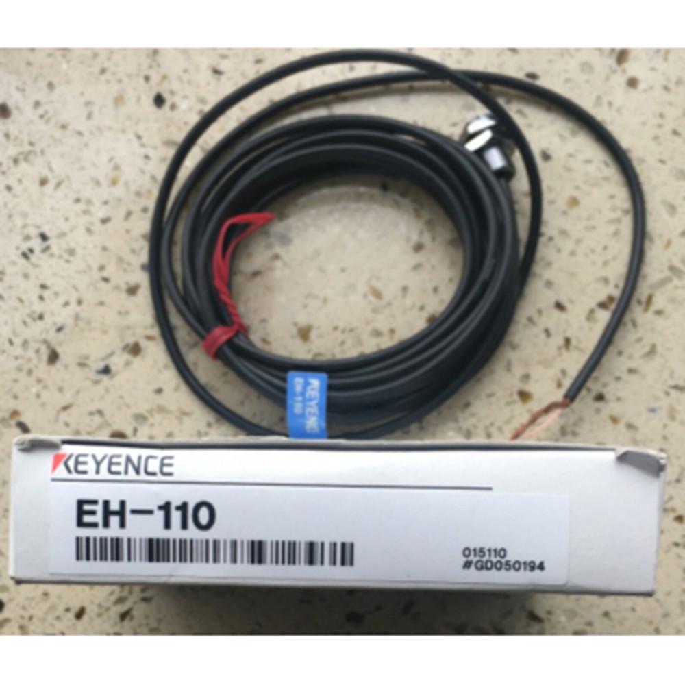 ONE NEW KEYENCE Proximity Sensor EH-110 EH-110