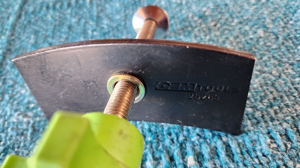 OEM Tools Disc Brake Pad Separator Spreader, 25265! Great pre-owned condition!