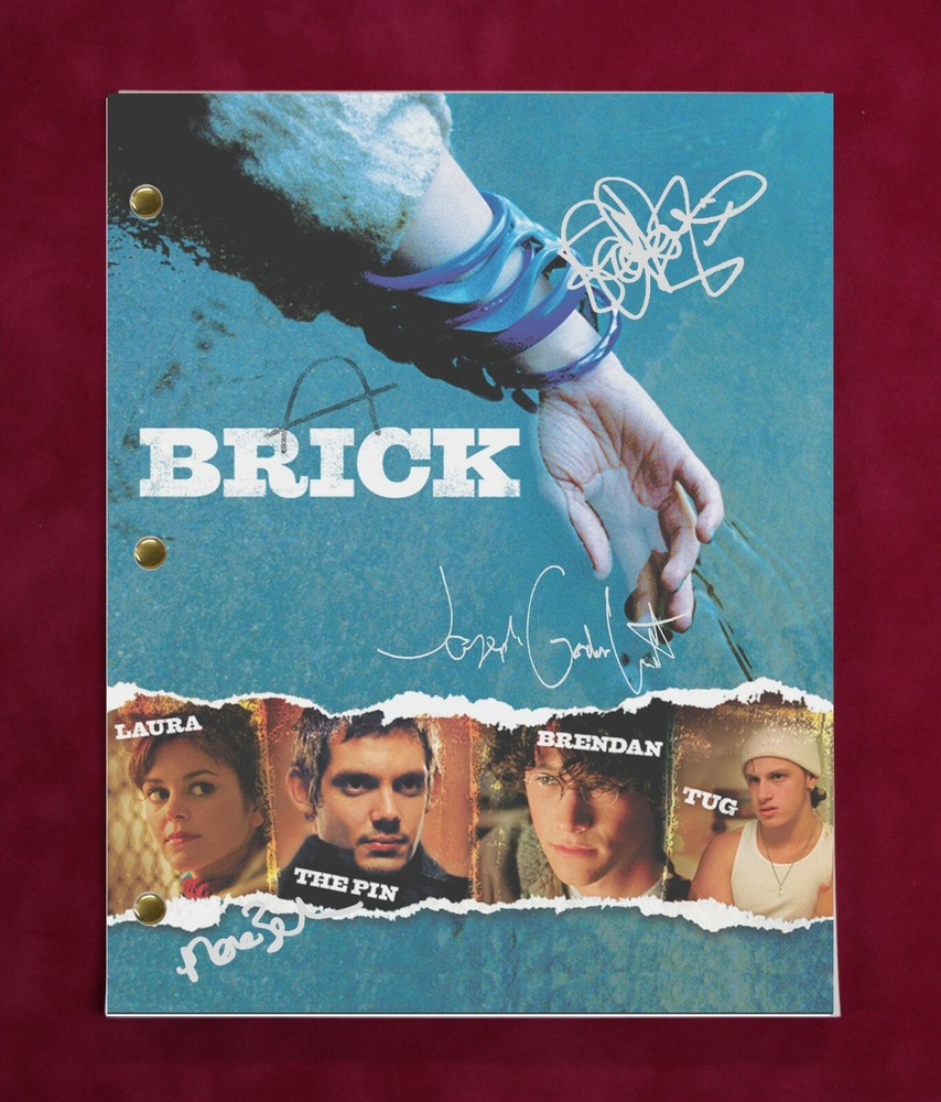 Brick with reproduction signatures