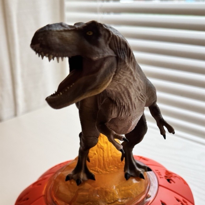 Portable T-Rex Dinosaur Night Light, Button Control, Yellow Light, Red/Brown