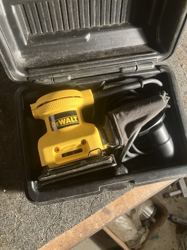 Dewalt Corded Sander