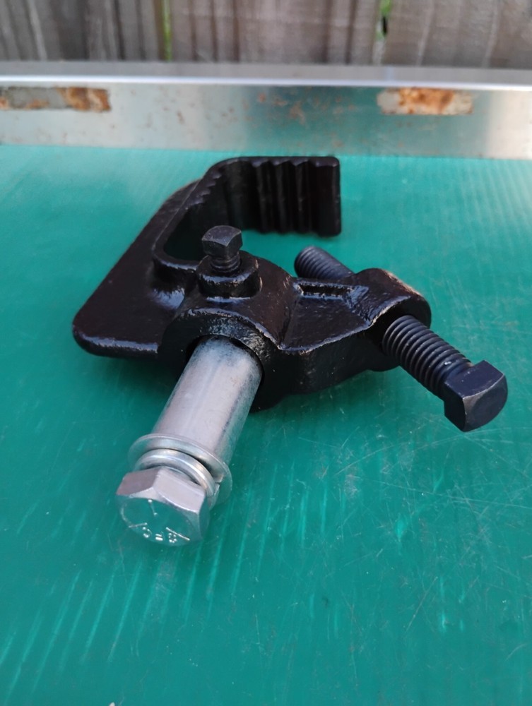 Altman Heavy Duty Stage/Studio Lighting 2 1/2" Pipe C-Clamp