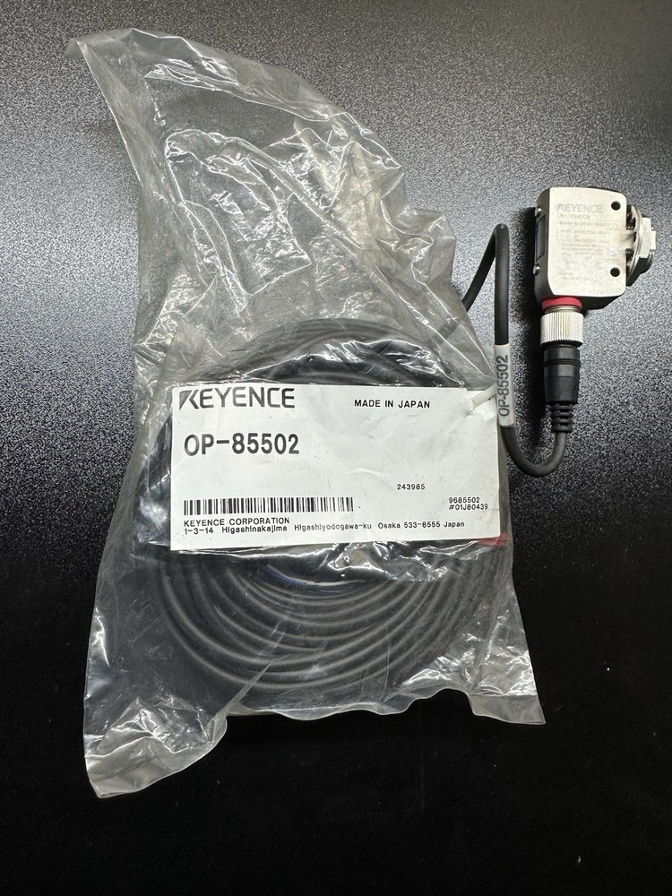 KEYENCE LR-ZB240CB Laser Sensor