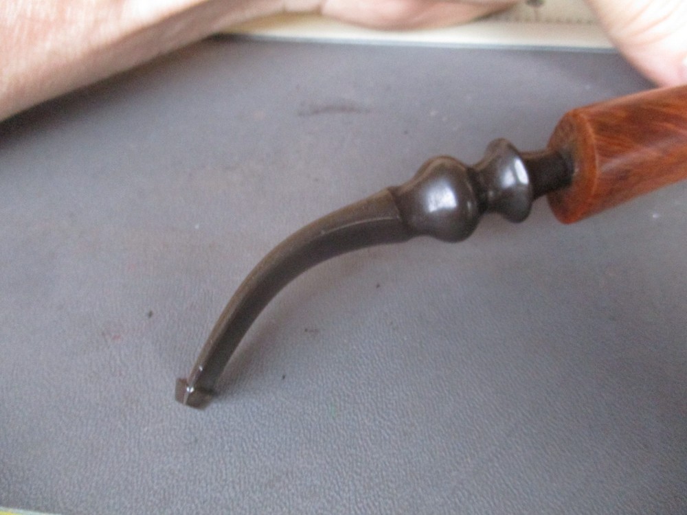 P9, BEN WADE, DANISH HAND MODEL, 100 X, Made in Denmark, Pipe