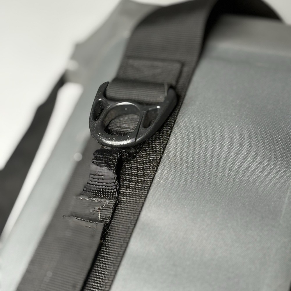 Igloo Gray Black Backpack Cooler Waterproof Portable W/ Shoulder Straps